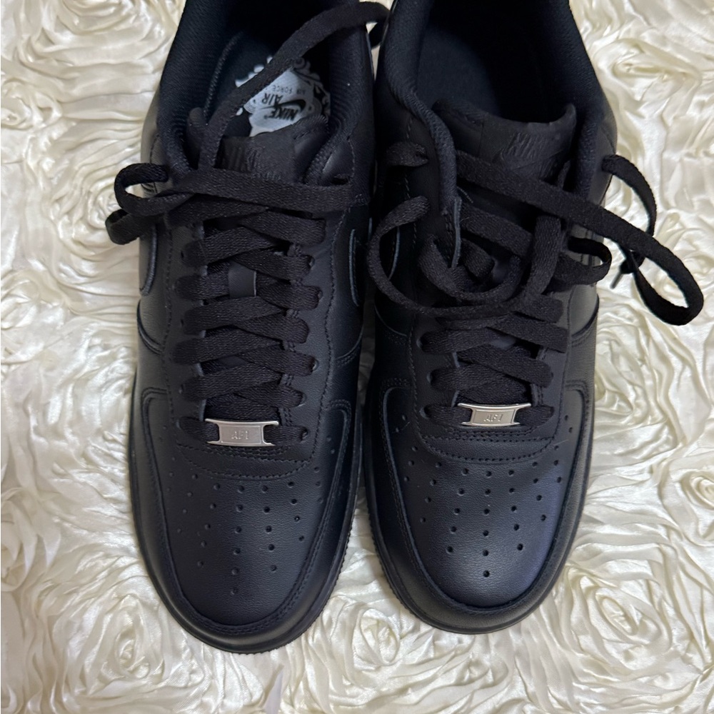 Nike Black Sneakers Air Force 1 Classic for men size 9.5